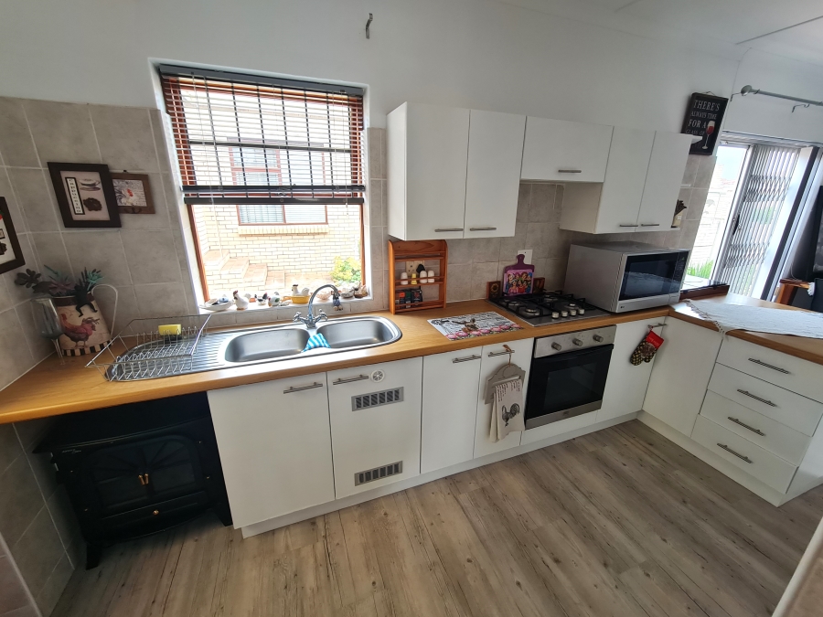 3 Bedroom Property for Sale in Jeffreys Bay Central Eastern Cape